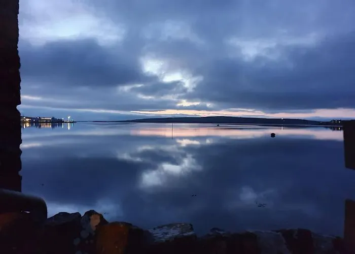 Waterfront Apartment, St Margarets Hope, Orkney